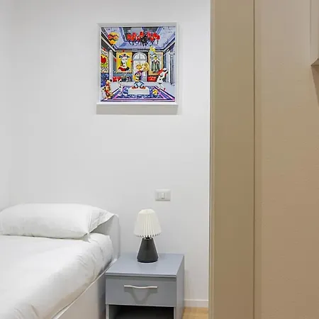 Art-filled In Centro Appartement *