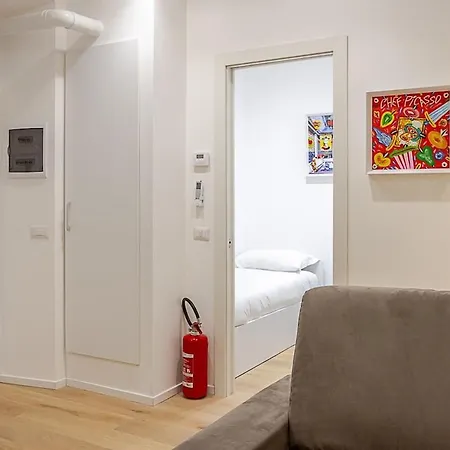 Apartment Art-filled In Centro *